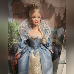 Princess of the Danish Court Dolls of the World The Princess Collection